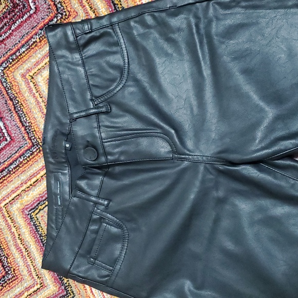 Kut from the Kloth skinny ankle 👖 - Picture 2 of 7